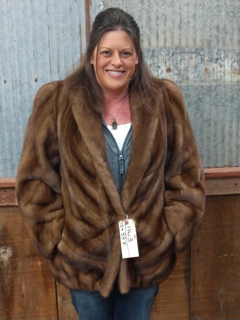 Beautiful Waist Length Mink Coat: 116.3 Overall length from shoulder to the hem about 29" and sleeve length from too of the shoulder down about 23" about size large in great condition