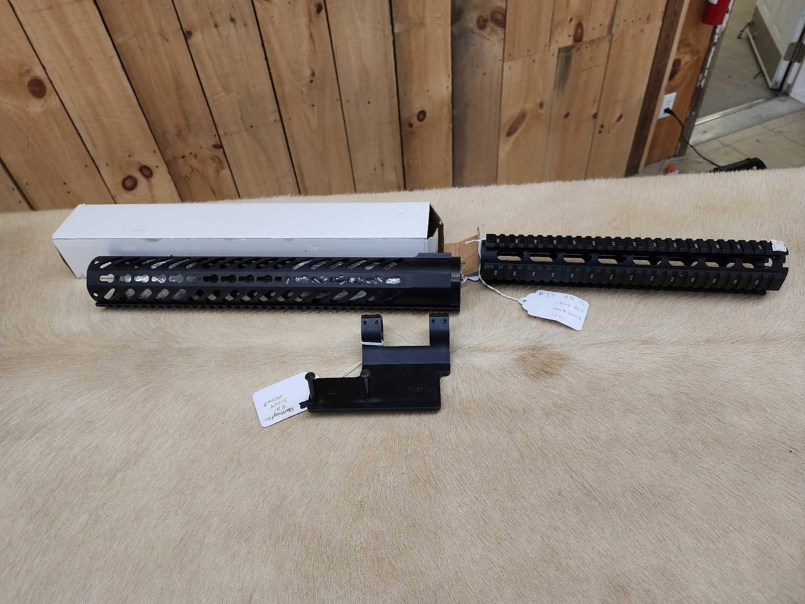 Gun Parts Lot: 46.11 Includes AR15 quad rail hand guard , AR 10 hand guard side scope mount for Remington 870