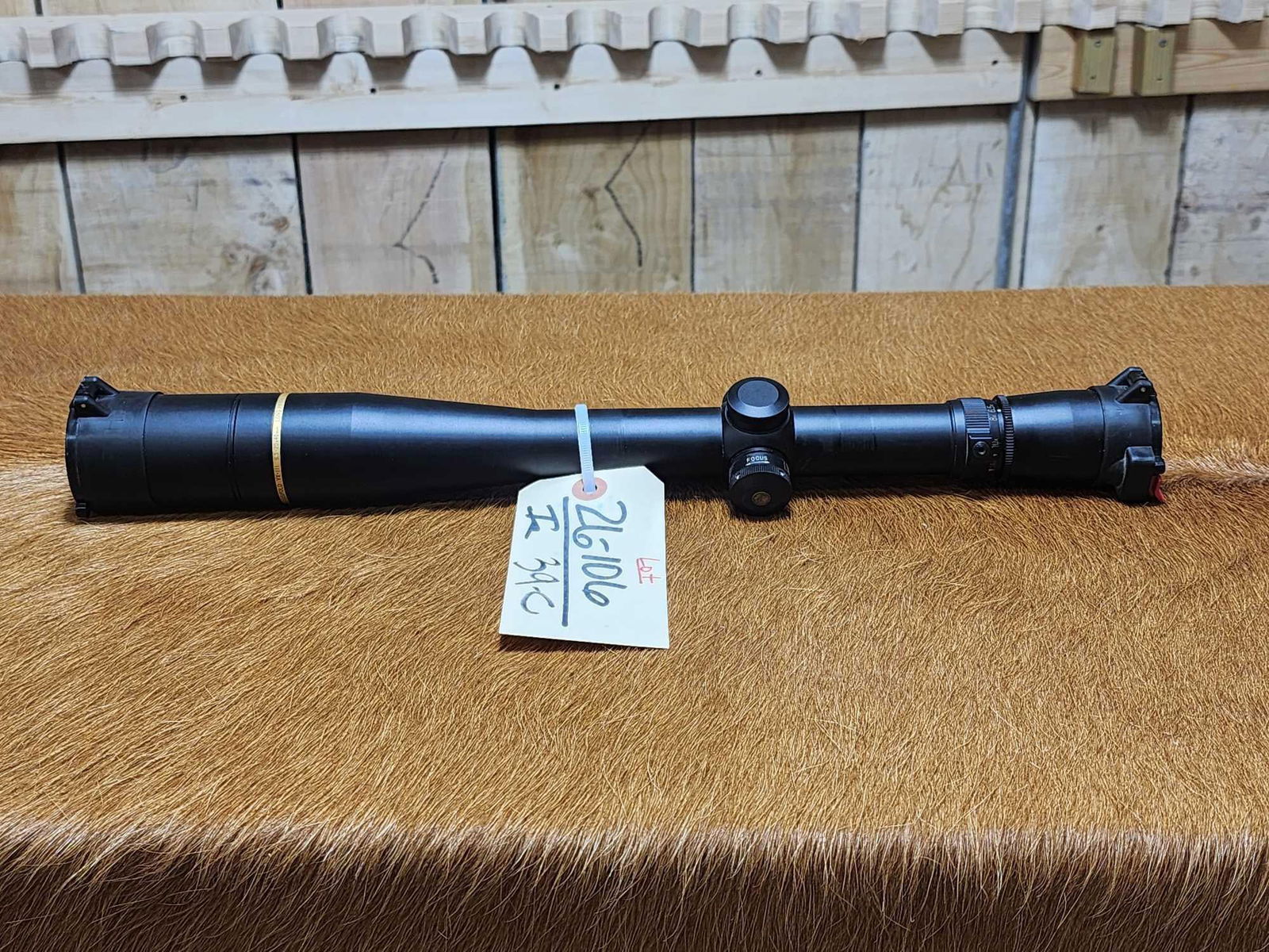 Leupold VX-III 6.5-20x40mm Long Range Rifle Scope: 26.106 Great condition clear optics