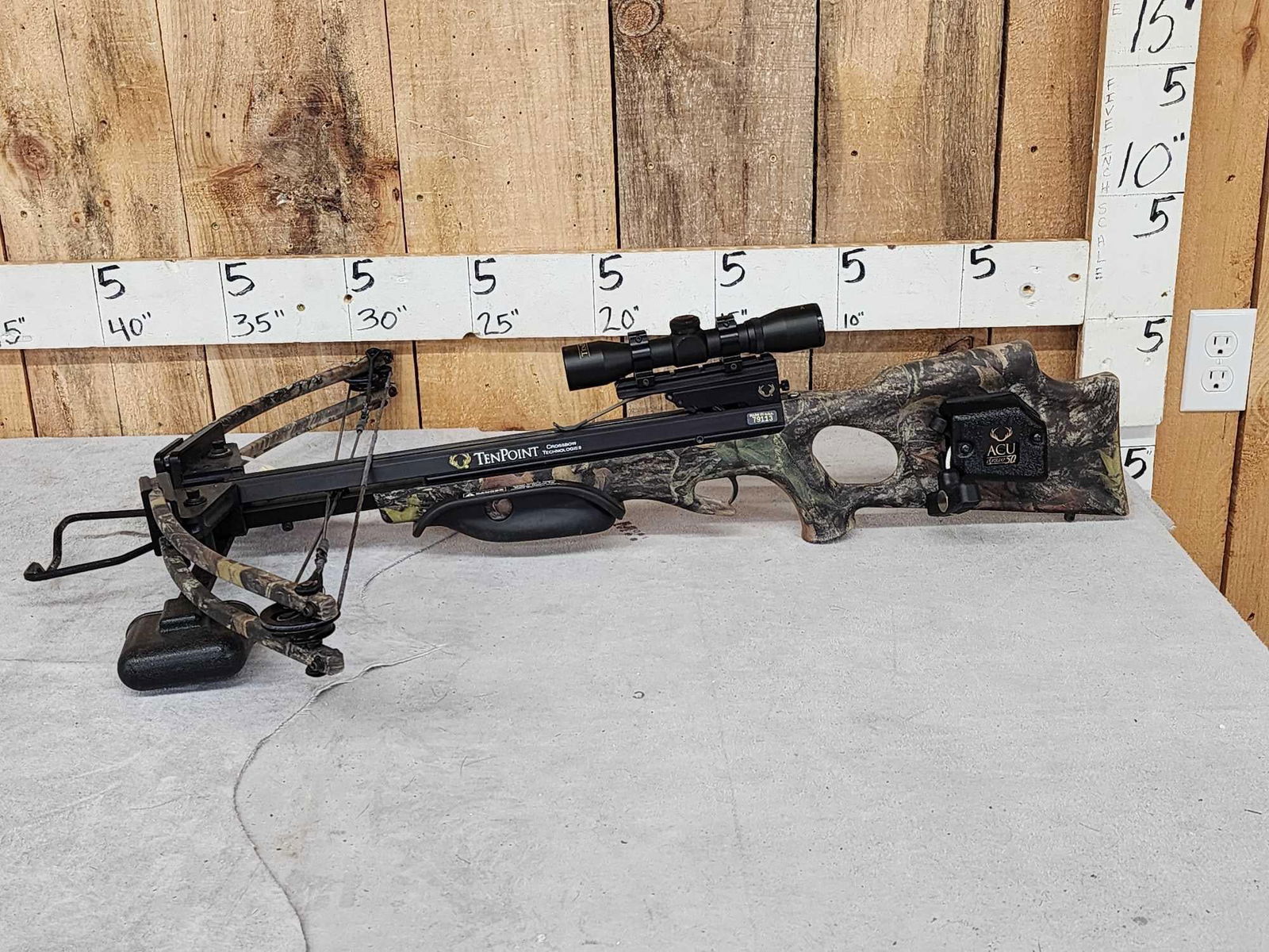 Ten Point Model Titan II Crossbow: 117.45 With scope