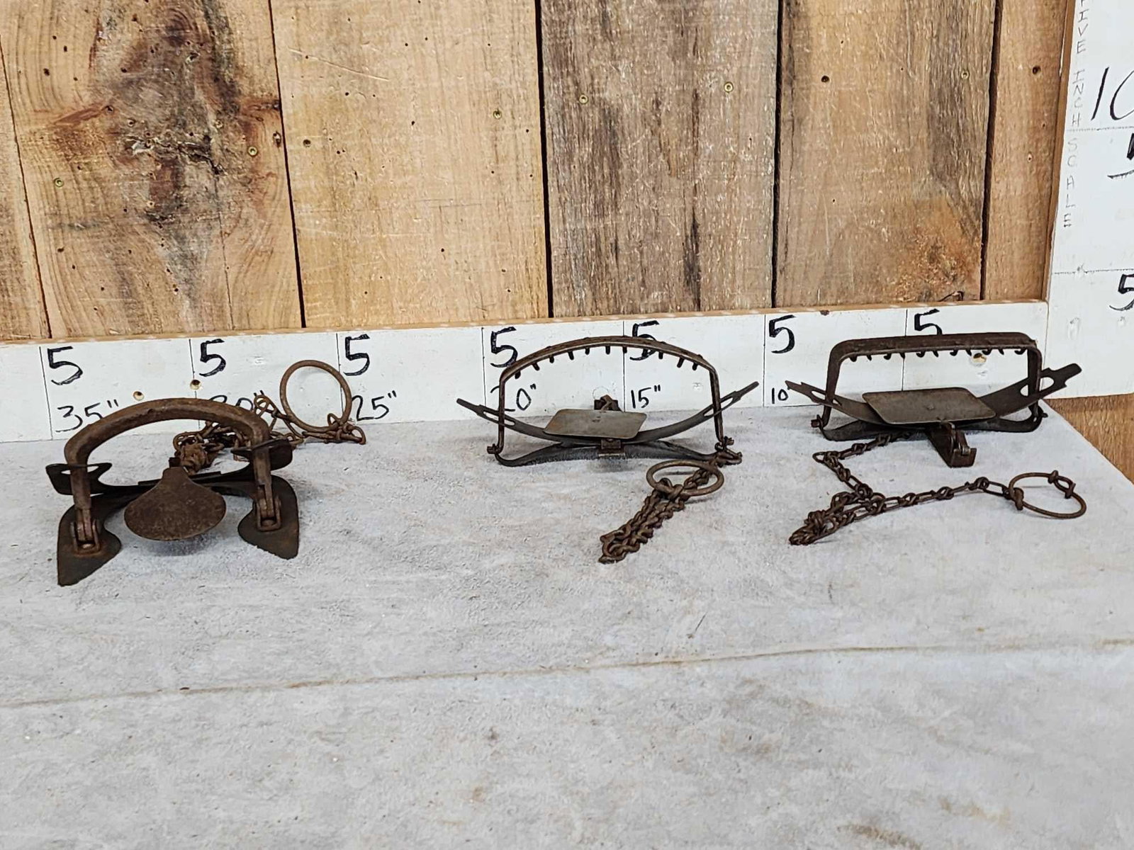 Group Of 3 Vintage Leghold Traps (1 of 9)