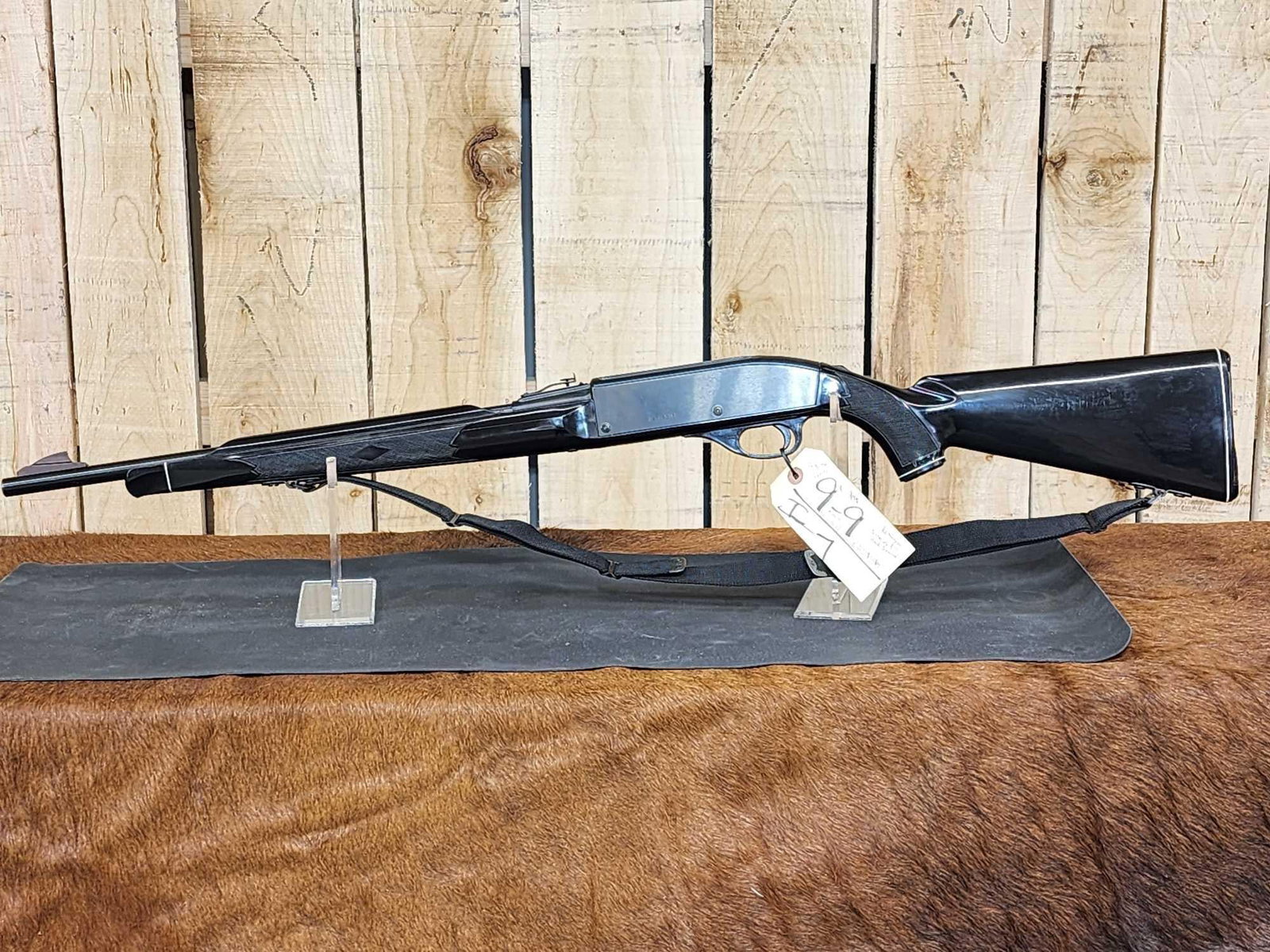 Remington Nylon 66 Black Diamond. 22 Semi Auto Rifle: 9.9 Mfg 1984 19 5/8" barrel Shiny bore good rifling this gun is in excellent condition has seen little use great collector piece SN A2305309