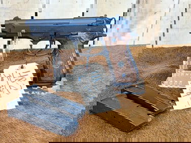 Pietro Beretta Model 92FS 9mm Semi Auto Pistol