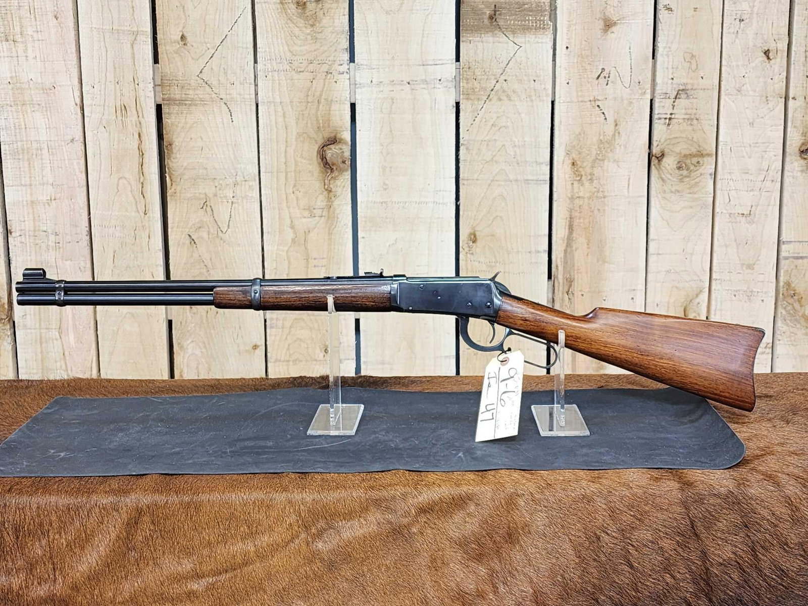 Extra Nice Winchester Model 94 .30WCF Lever Action Rifle: 9.6 Mfg 1936 20" barrel Shiny bore good pronounced rifling crisp action overall this gun is in excellent condition appears to have seen very little use 1102104