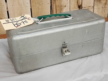 Vintage Kennedy Fishing Tackle Box With 53 Vintage Crankbaits