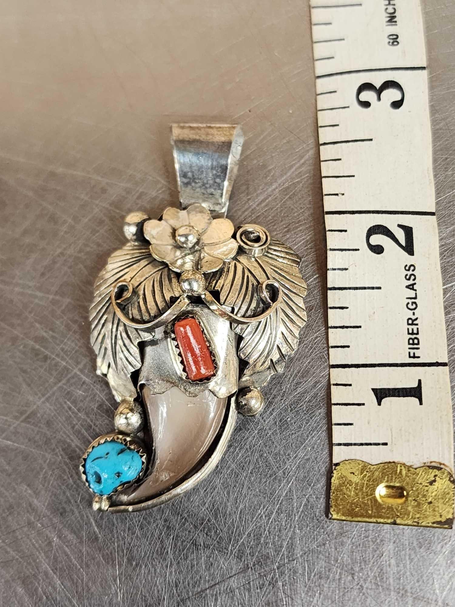 Navajo Sterling Silver Black Bear Claw Necklace Pendant (1 of 5)