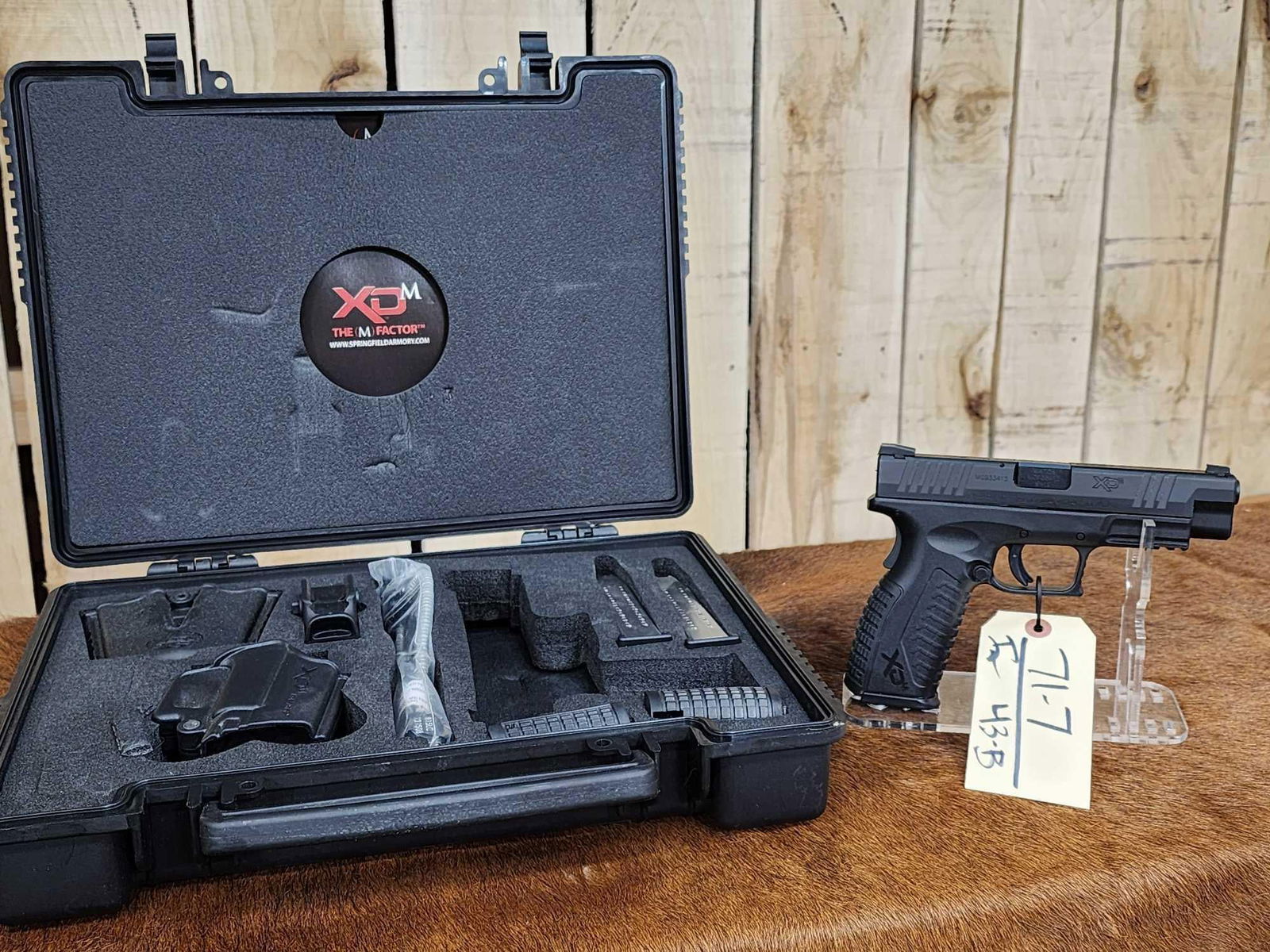 Springfield Armory Model XDM 9mm Semi Auto Pistol (1 of 5)