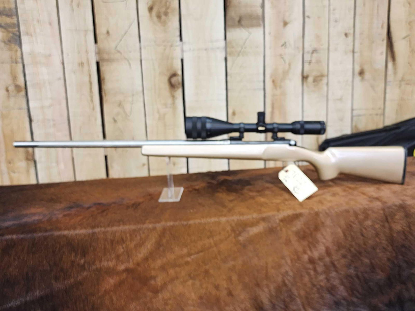 Savage Model 112 .220 Swift Bolt Action Rifle: 78.22 Nice clean gun 26" stainless fluted bull barrel Shiny bore good rifling with Millett 6-25x56 Scope SN F759795