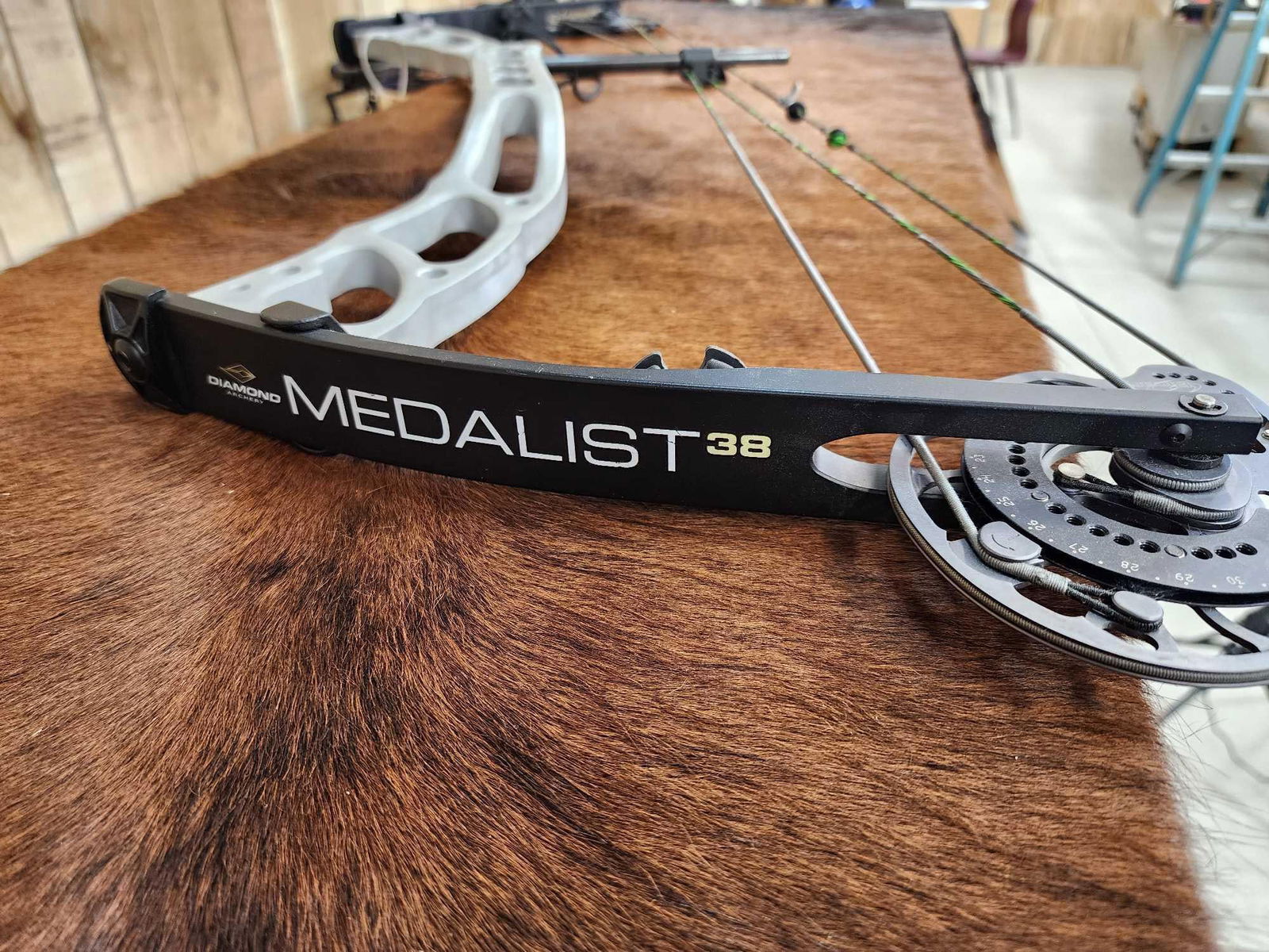 Diamond Medalist Compound Bow - 5