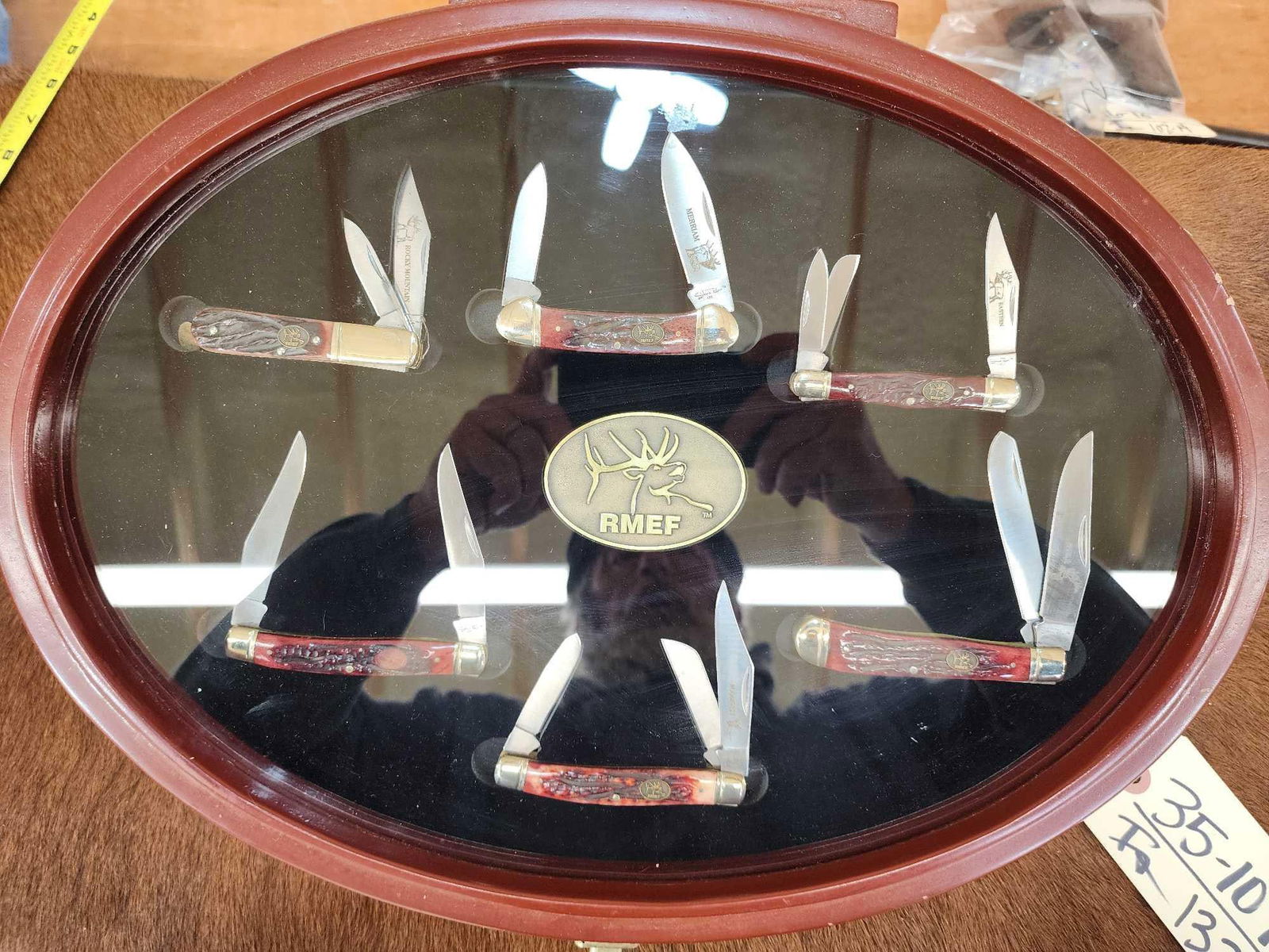 Rocky Mountain Elk Foundation Knife Display (1 of 13)