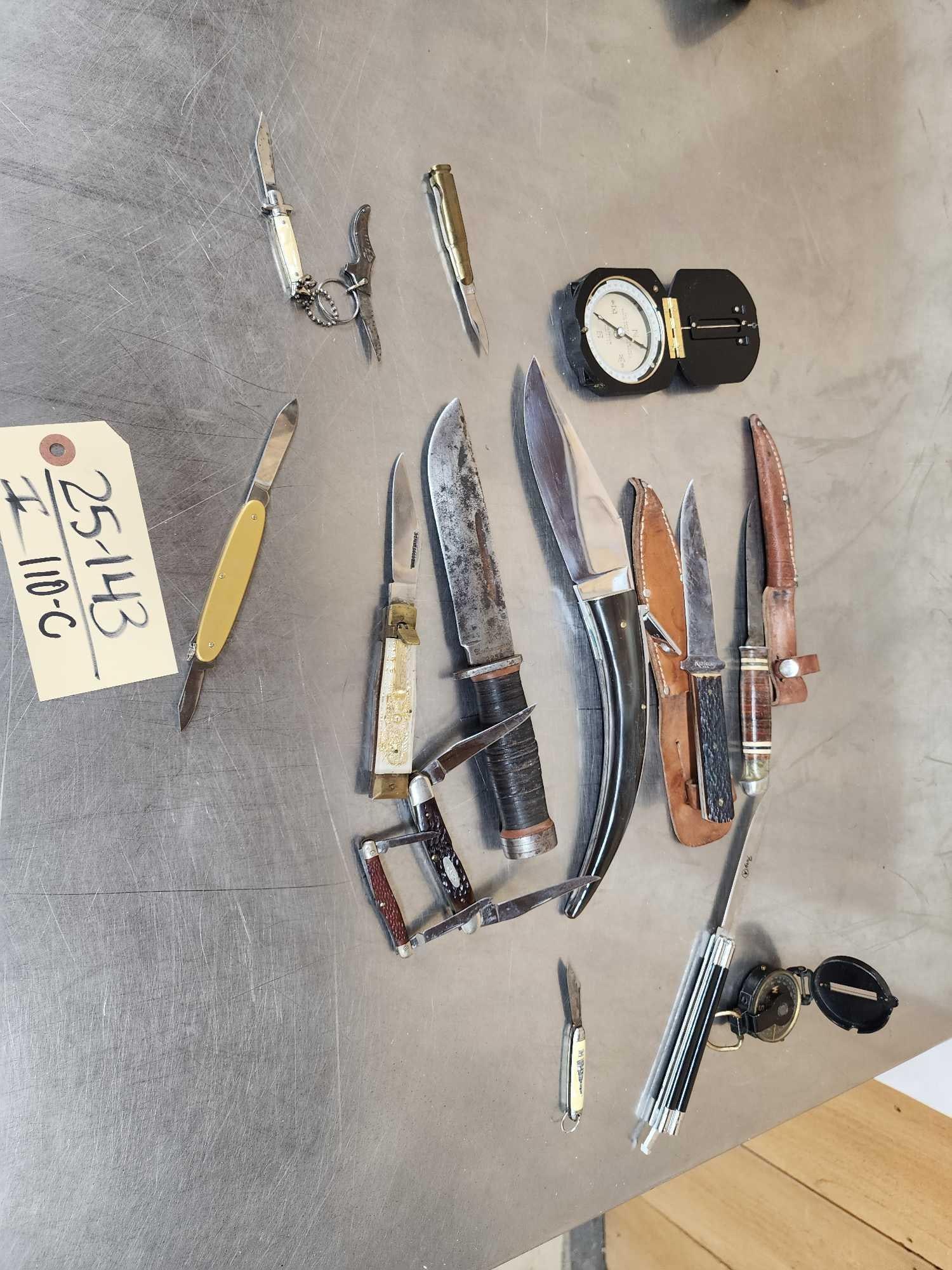 Collection Of 13 Knives: 25.143 Fixed Blade folding knives with bonus 2 compasses