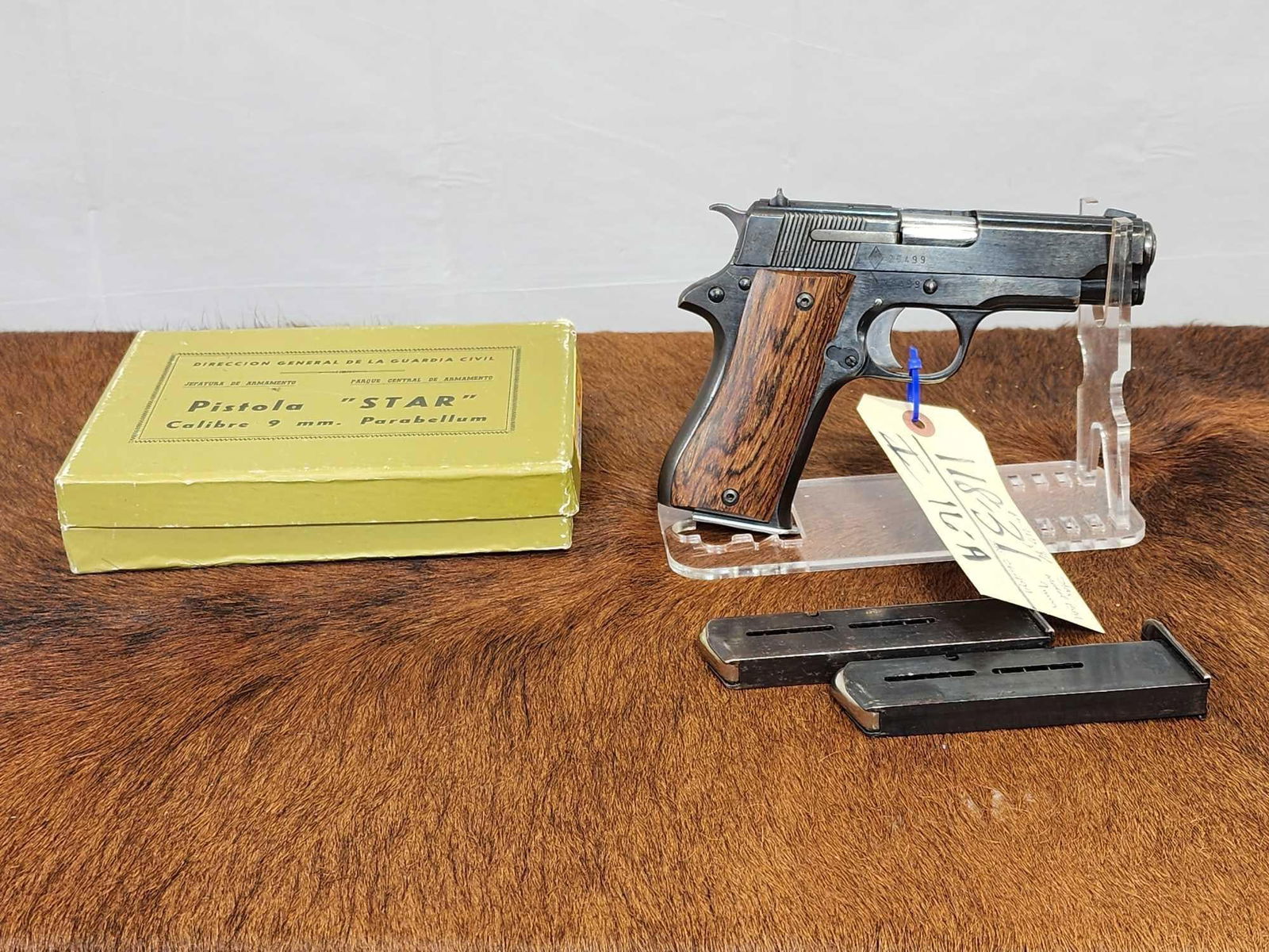 Star Model BM 9mm Semi Auto Pistol (1 of 8)