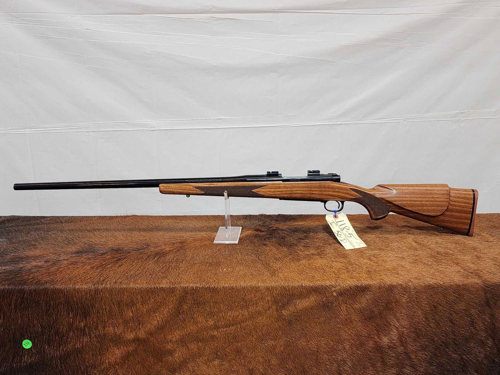 Winchester Model 70 Sporter Varmint 243 Bolt Action Rifle (1 of 13)