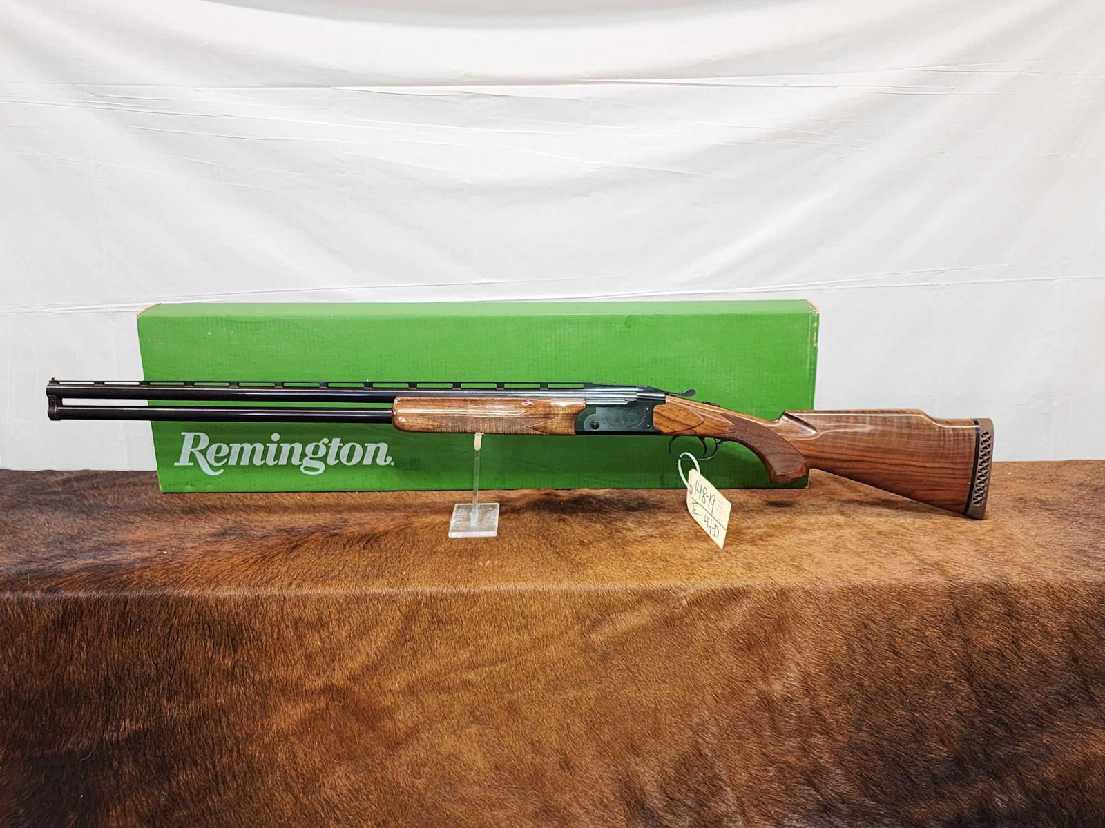 Remington Model 3200 Over Under 12ga Trap Grade Shotgun: 148.19 Early 80s gun has had ONE box of shells shot through it 30" vent rib barrel shiny bore fancy wood Monte Carlo stock extra Nice gun SN OU17318
