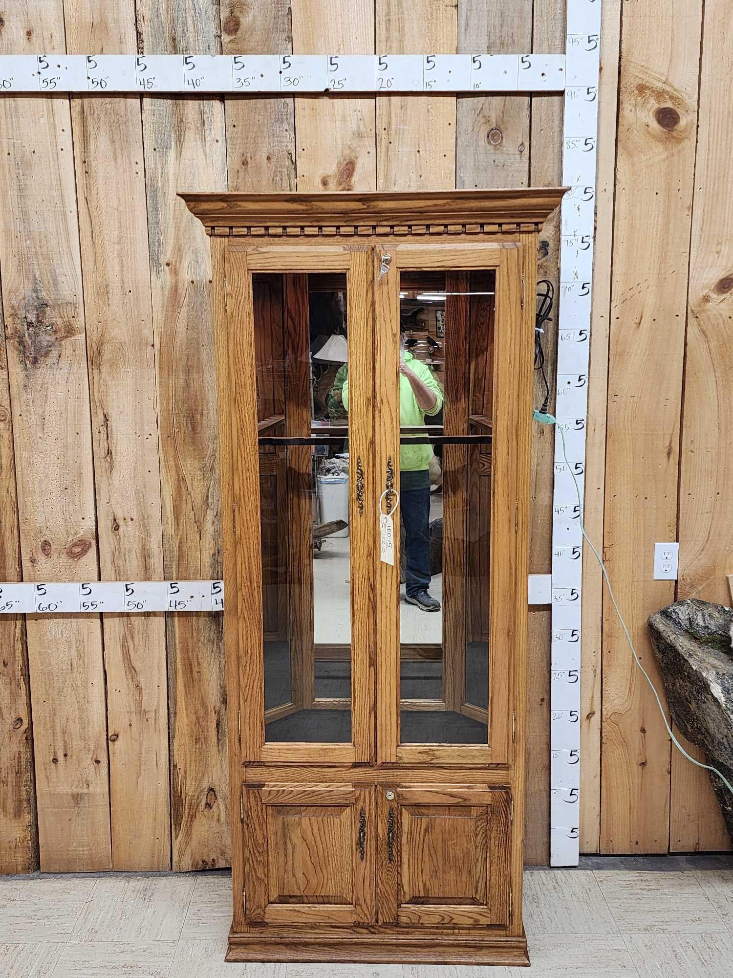 Oak 8 Place Gun Cabinet (1 of 7)