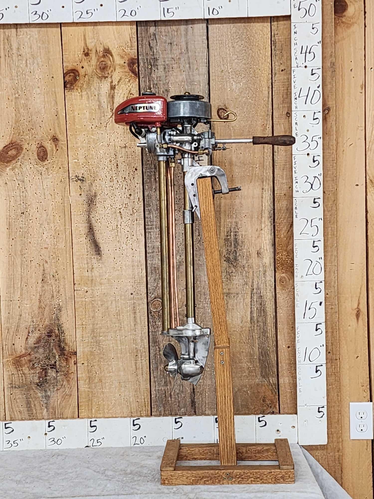 Circa 1940 Neptune Mighty Mite 1.5hp Outboard Boat Motor (1 of 9)