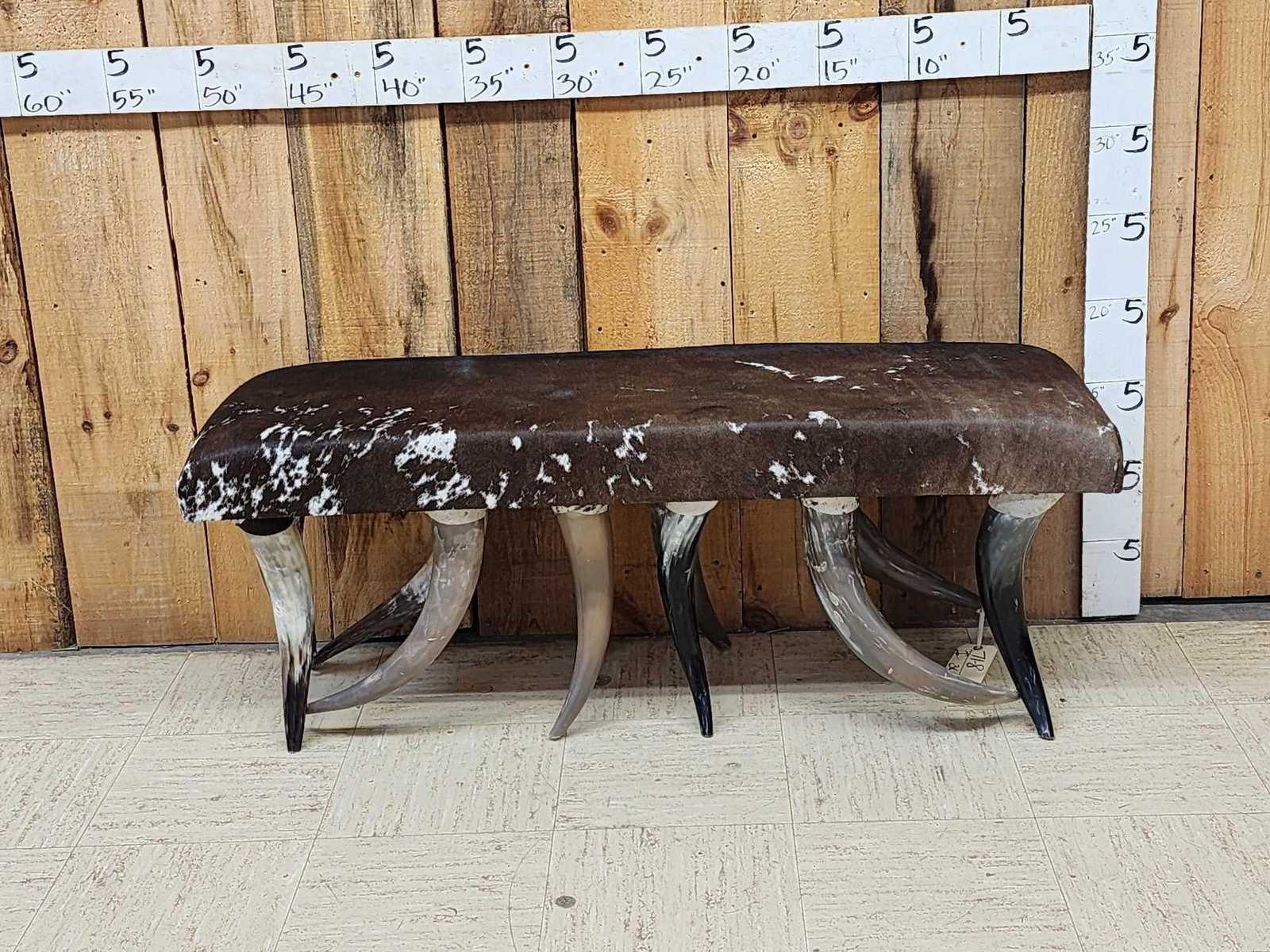 Awesome Steer Hide & Horn Bench: 71.8 Sturdy construction sits comfortably great colors awesome look