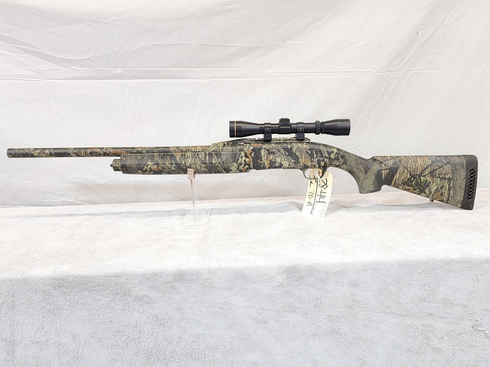 Browning Gold Deer Hunter 12ga Semi Auto Shotgun: 28.44 Cammo finish nice clean gun 22" Rifled barrel shiny bore good rifling 3" mag with Leupold VX II 2-7x33mm shotgun scope SN 113NN19599