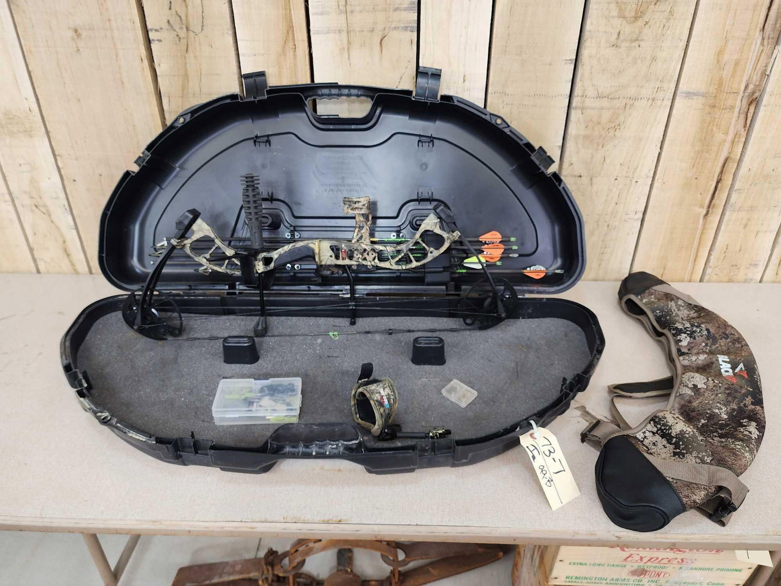 PSE Uprising Compound Bow With Accessories (1 of 10)