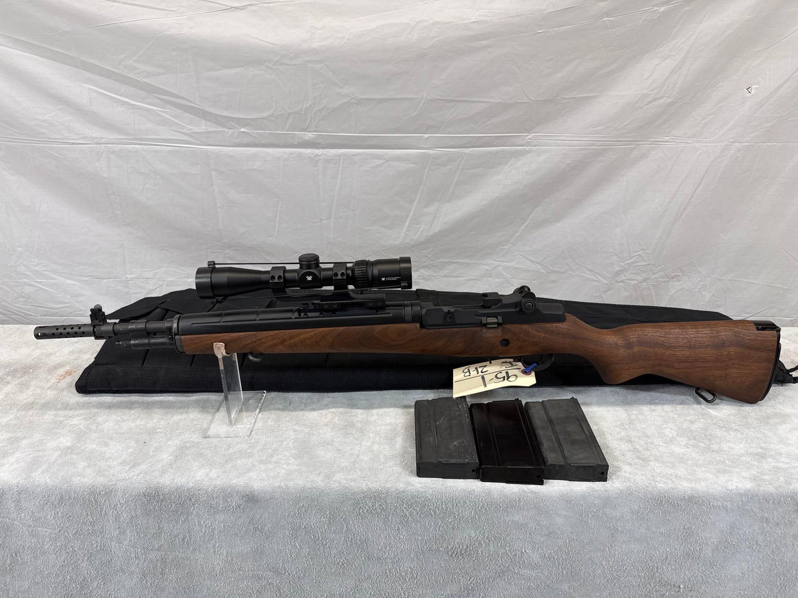 Springfield Armory US Rifle M1A Scout Squad 308 Semi Auto Rifle: 95.1 Like new condition 18 inch barrel with flash suppressor great rifling shinny bore comes with vortex crossfire II 2-7x32 scout scope and 3 mags and tactical soft case sn 257847