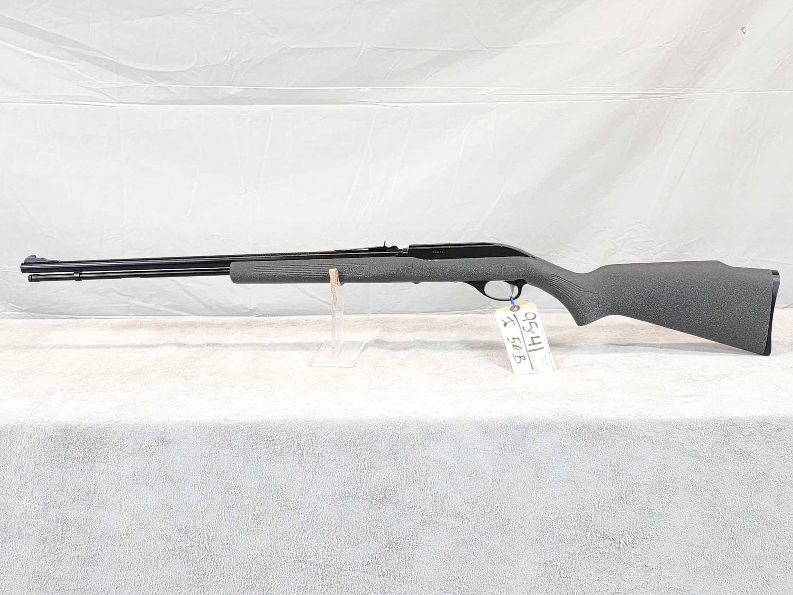 Marlin Model 60 .22 Semi Auto Rifle: 95.41 Durable composite stock shiny bore good rifling SN 19502802