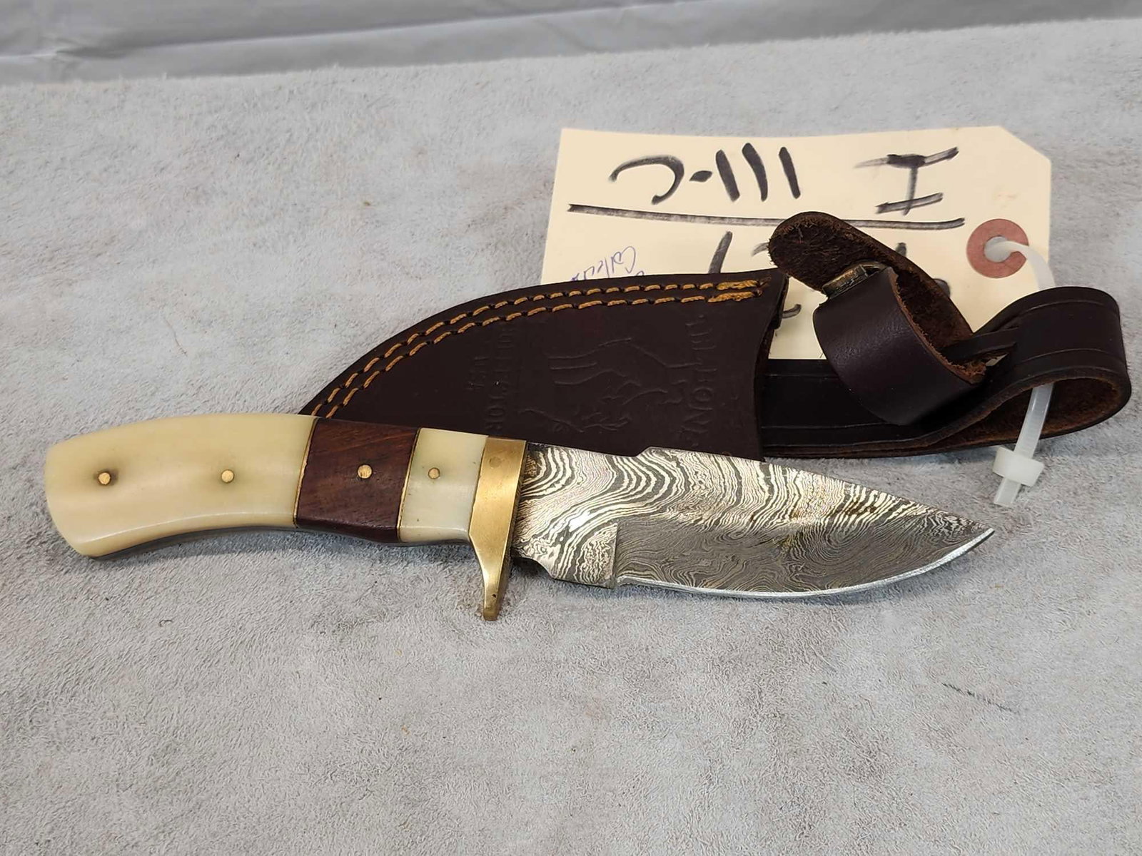 Bone Collector 4" Fixed Blade Hand Made Damascus Knife (1 of 5)
