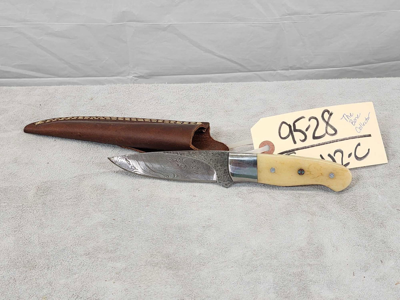 Bone Collector 4" Fixed Blade Hand Made Damascus Knife (1 of 6)