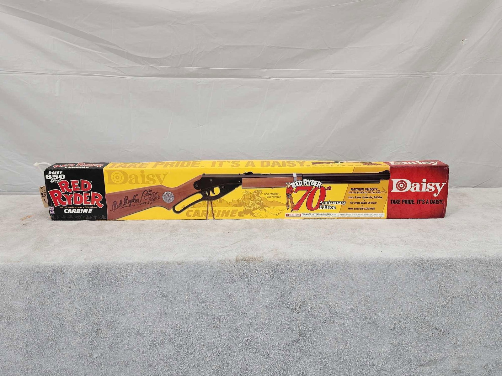 Daisy Red Ryder 70th Anniversary Edition Carbine Air Rifle (1 of 4)