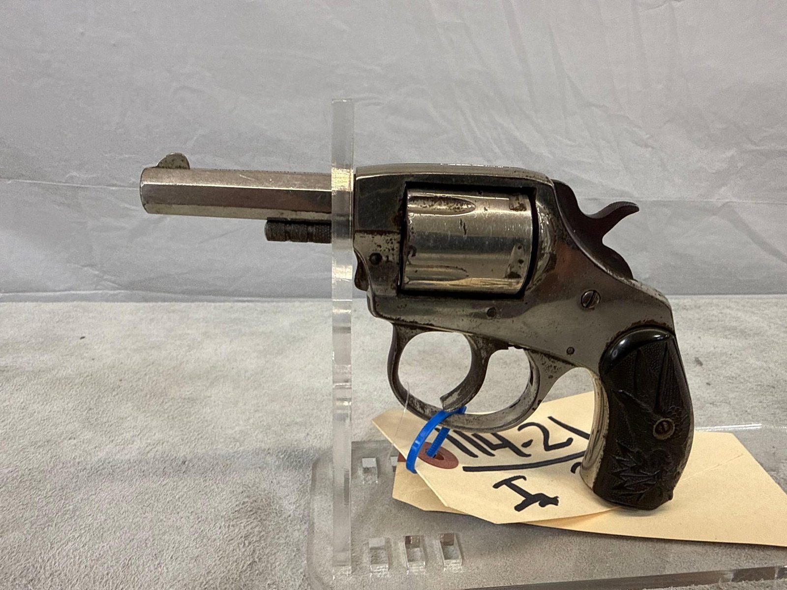 Iver Johnson American Bull Dog 32 Rimfire Revolver (1 of 3)