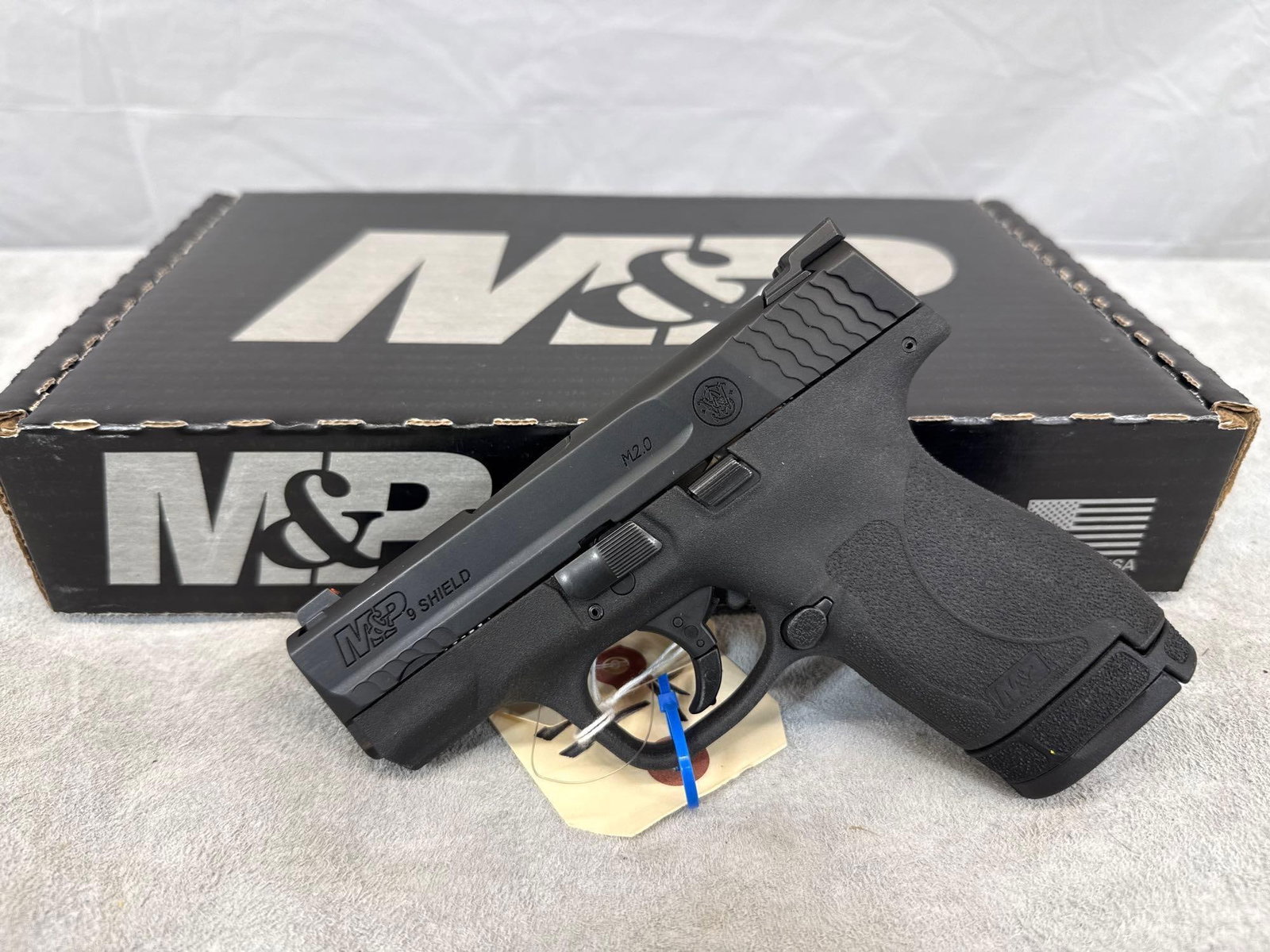 Smith & Wesson M&P9 Shield M2.0 9mm Semi Auto Pistol (1 of 4)
