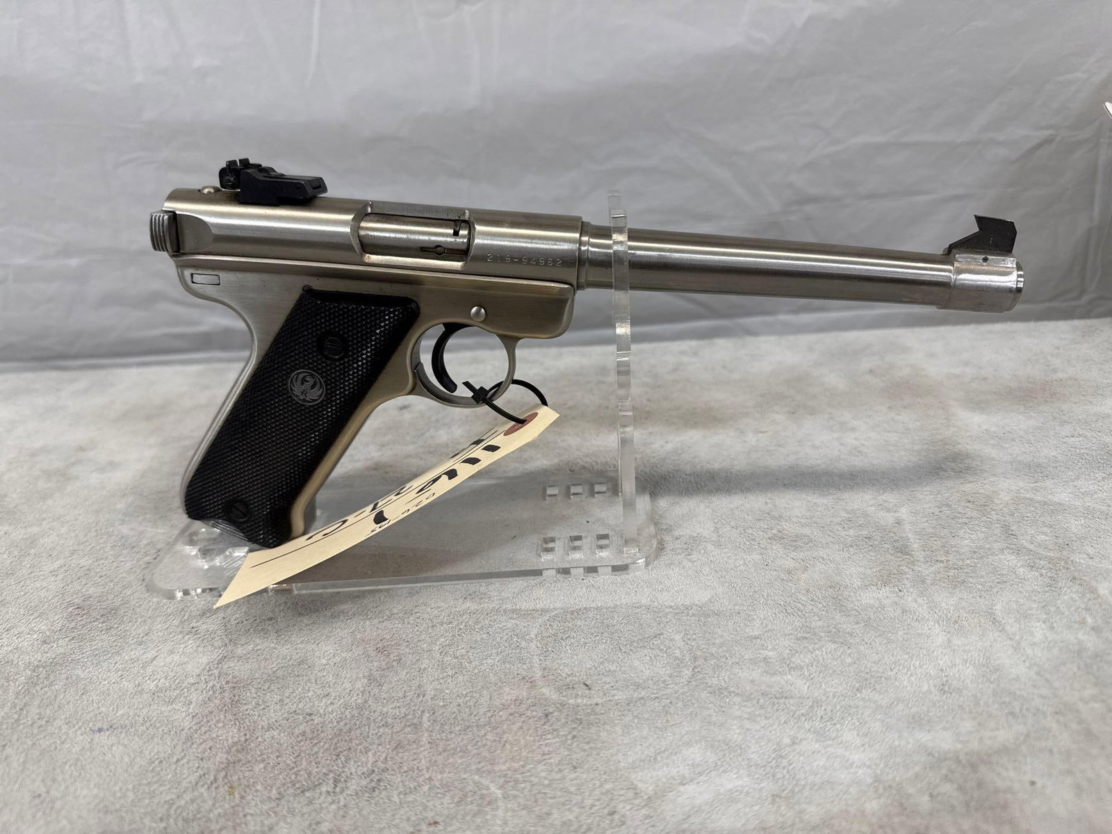 Ruger Mark ll Target Stainless Steel 22 LR Semi Auto Pistol: 116.1 Used 6 inch barrel shinny bore good rifling comes with 1 mag sn 219-94962