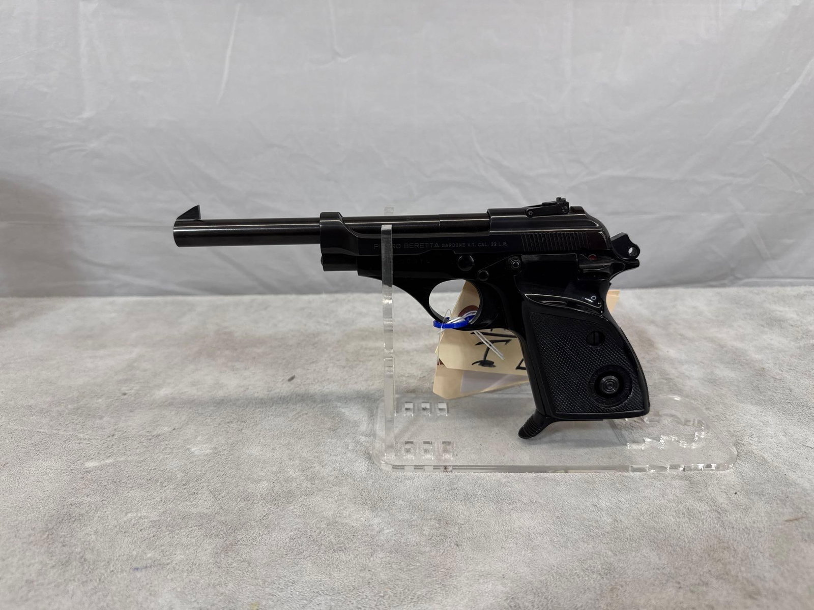 Pietta Beretta Model 71 22 LR Semi Auto Pistol: 114.40 used in great condition 6 in barrel good rifling shinny bore comes with 2 mags manual safety sn B50003U