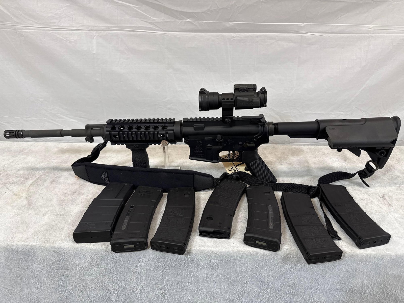 Bushmaster Model XM15-E2S 5.56 NATO Semi Auto Rifle (1 of 8)