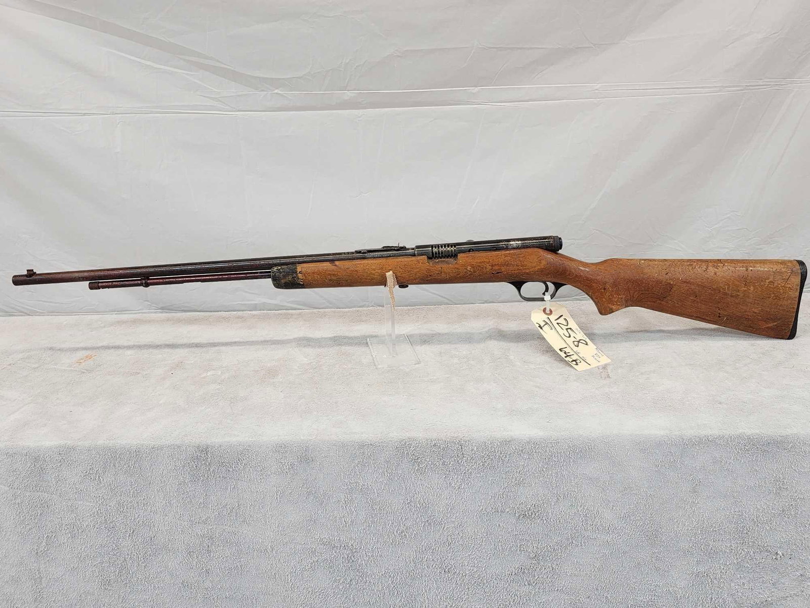 Stevens Model 87A .22 Semi Auto Rifle (1 of 6)