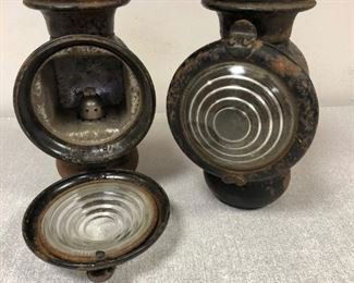 Antique buggy lanterns (1 of 2)