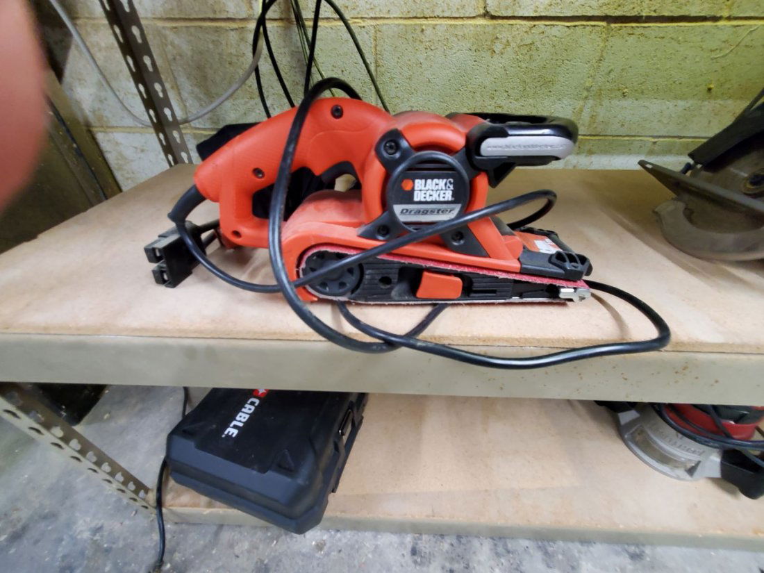 Black & Decker sander (1 of 1)