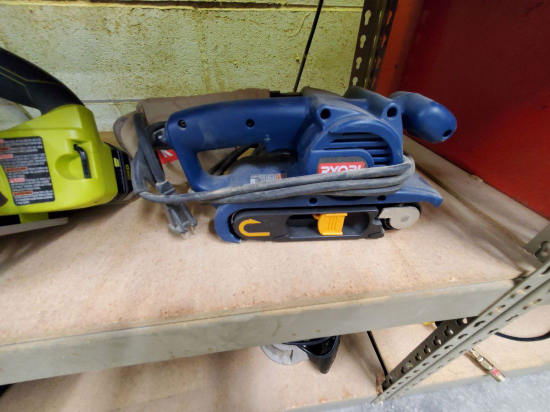 Ryobi belt sander (1 of 1)
