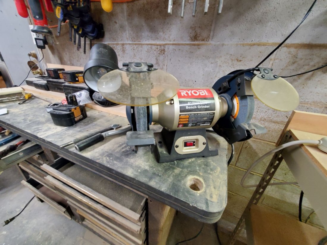 Bench grinder: bench grinder