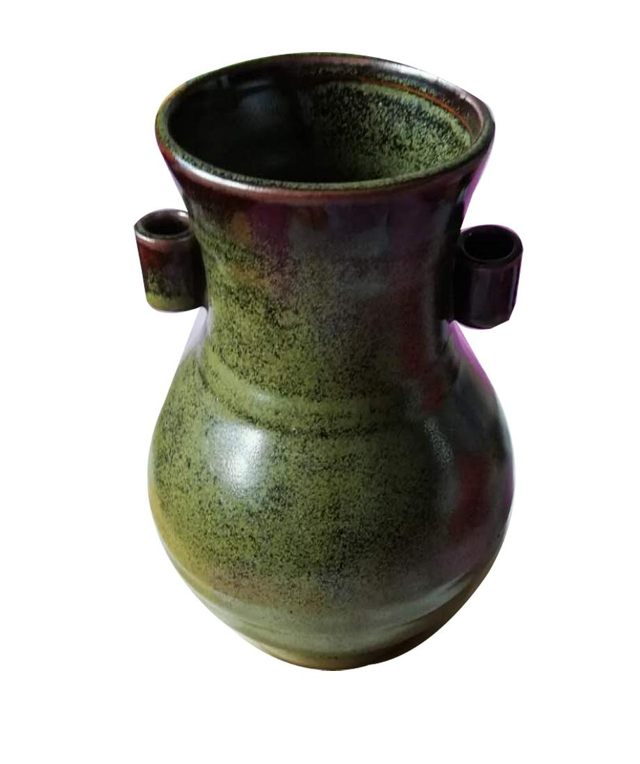 A TEA FOAM GLAZE VASE (1 of 3)