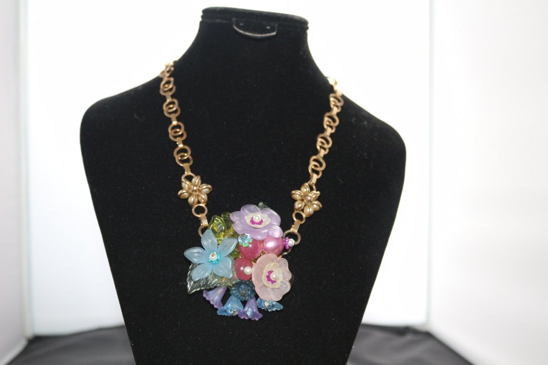 Vintage Copper Back Lucite Floral Pendant Necklace (1 of 5)