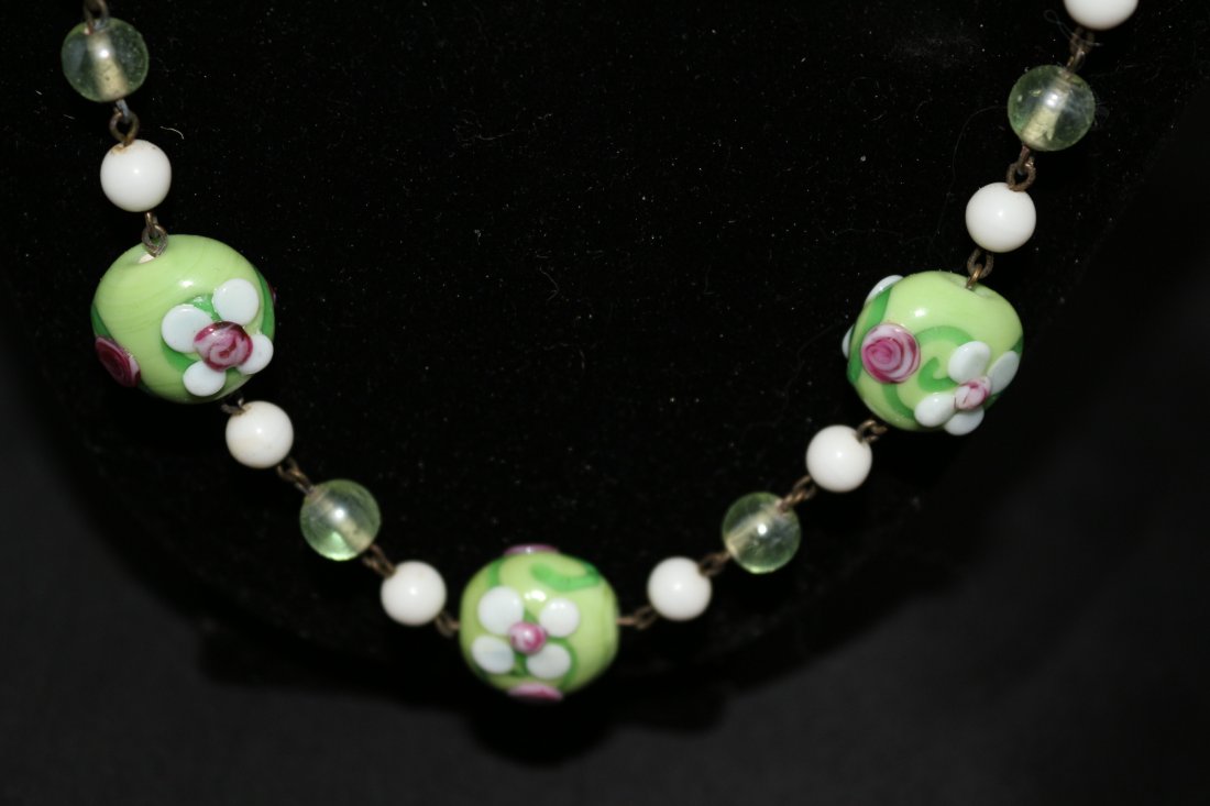 Decorative Venetian Murano Glass Bead Necklace (1 of 7)