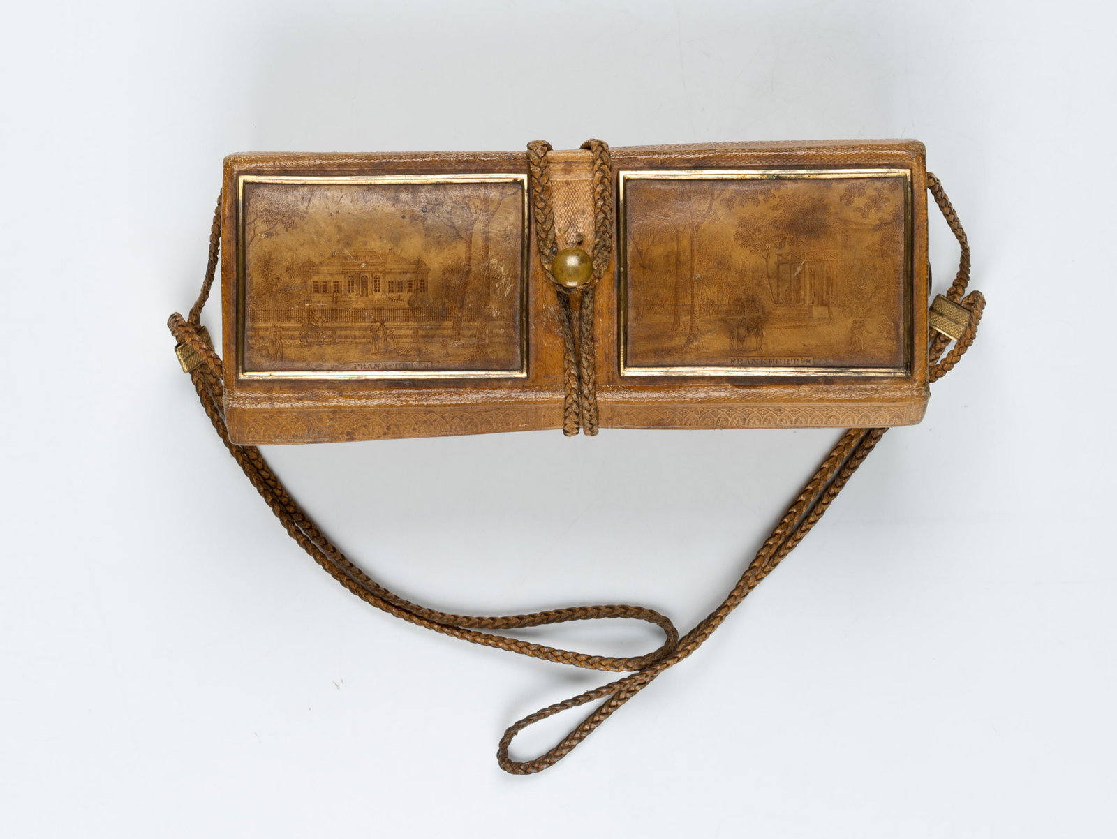Unknown (19th), Biedermeier sewing case, leather, around 1820, Leather (1 of 6)