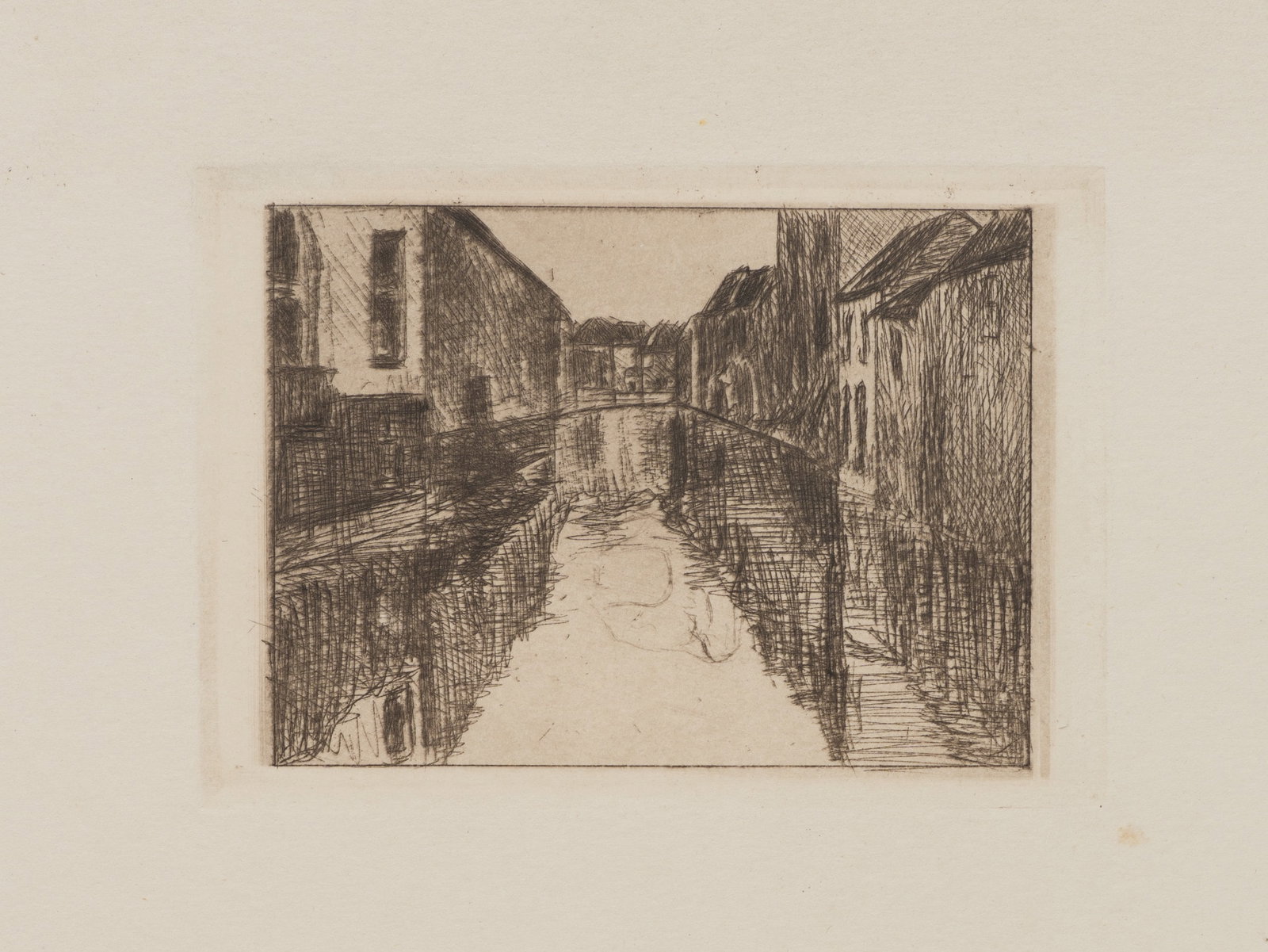 R. VOORTMAN (19,20th), Channel between rows of houses, Etching: Robert Voortman (19./20. century): Canal between rows of houses Narrow canal view with rows of houses on both sides and water reflections, 20th century, Etching Technique: Etching on Paper Impression 