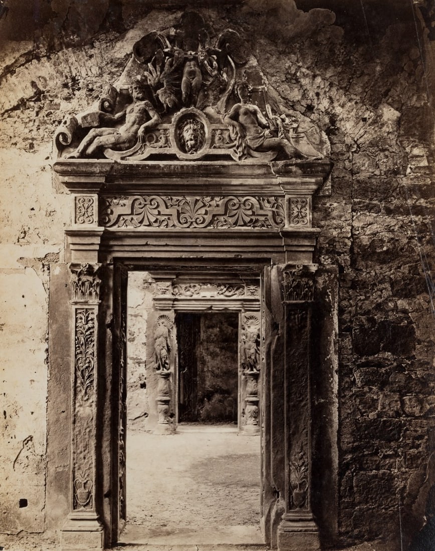 C. LANGE (19th), Archway at Heidelberg Castle, around 1890, albumen paper print: Carl Lange (19th century): Portal in the Ottheinrich Building at Heidelberg Palace, c. 1890, albumen paper print Technique: albumen paper print Inscription: Labelled at the bottom of the glass plate: 