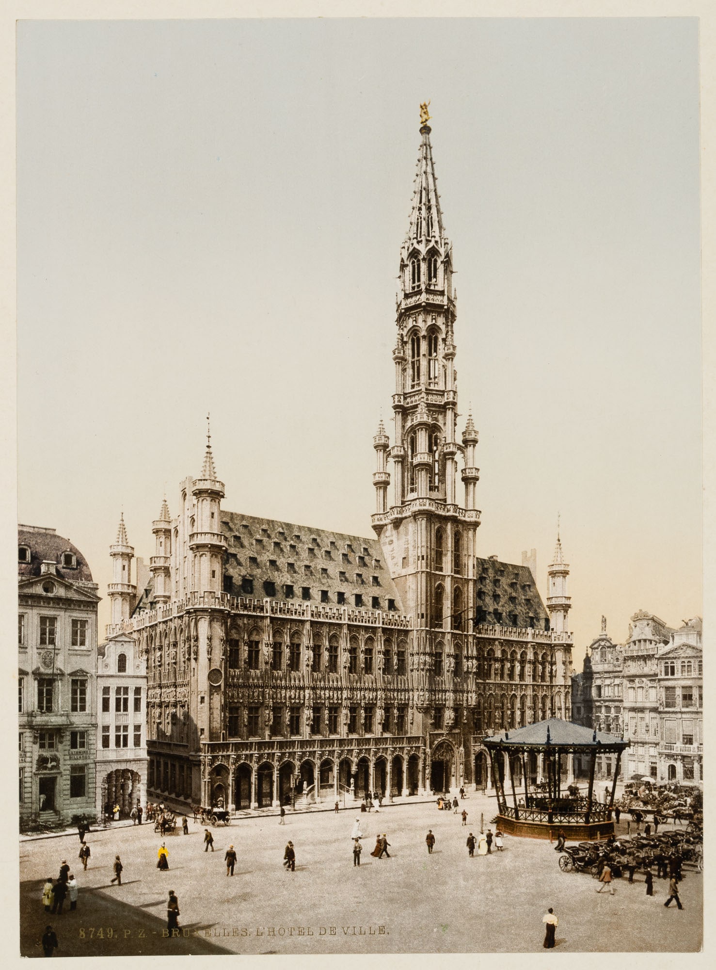 Unknown (20th), Brussels Town Hall on the Grand-Place, around 1880, albumen paper print: Unknown (20th century): View of the Brussels City Hall on the Grand-Place, Hôtel de Ville, Brabant Gothic style, built from 1401 - 1421, photograph with coloured details, c. 1880, albumen paper print