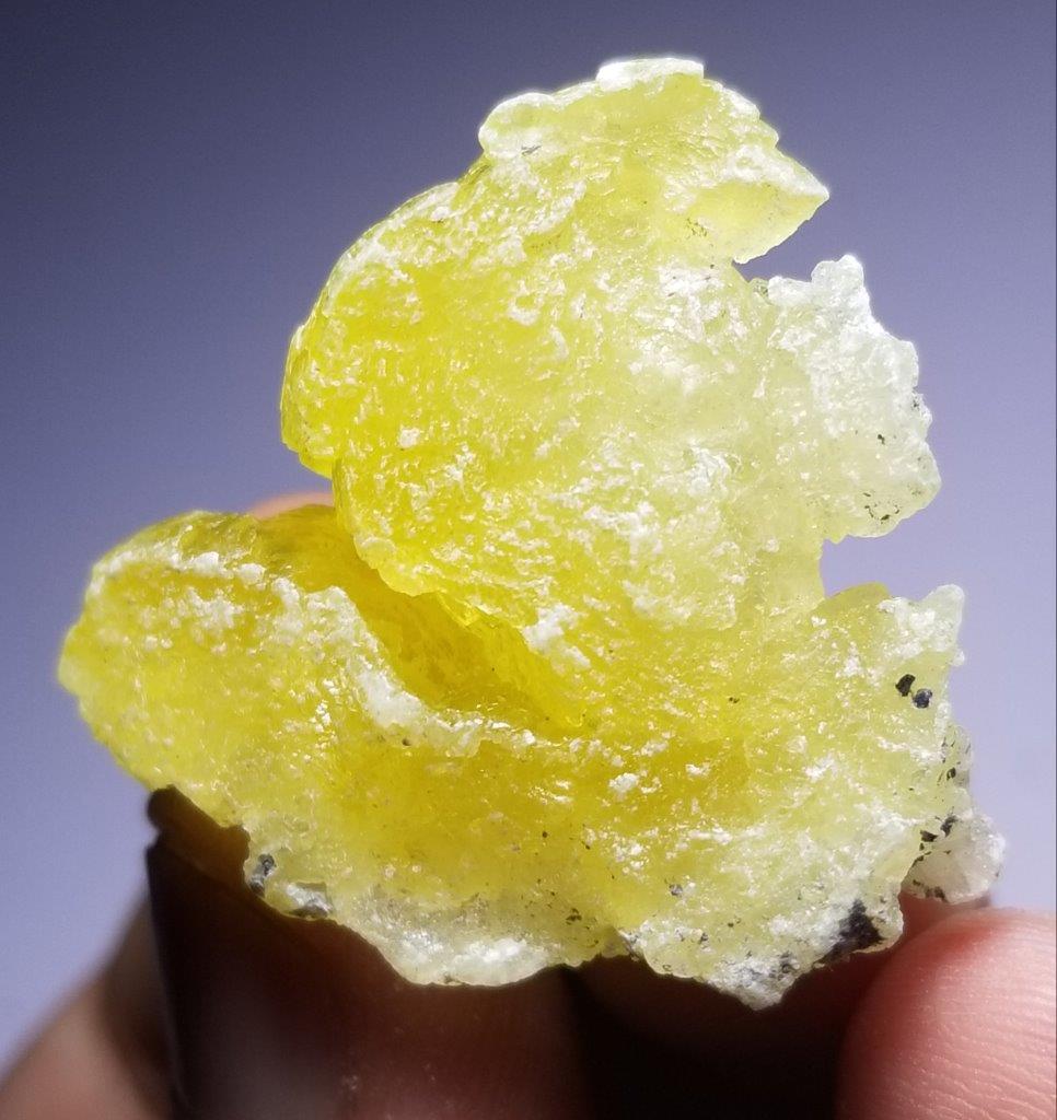 33 Carats Lemon Yellow Brucite Crystal: 33 Carats Lemon Yellow Brucite Crystal - 31 30 10 mm : Flat-rate of $23.00 to anywhere. shipping rates are determined by Parcel weight and destination. Combined shipping: We offer combine shipping on 