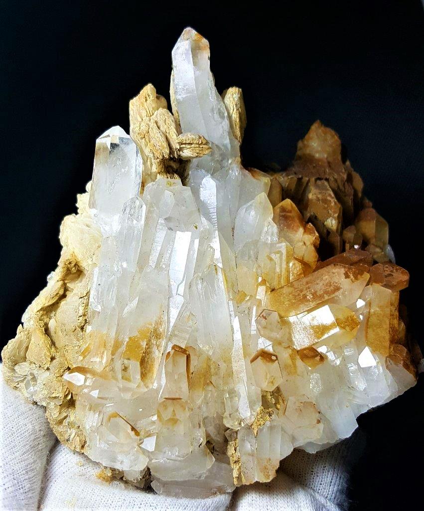 589.9 Gram Terminated Healing Quartz Crystals (1 of 2)
