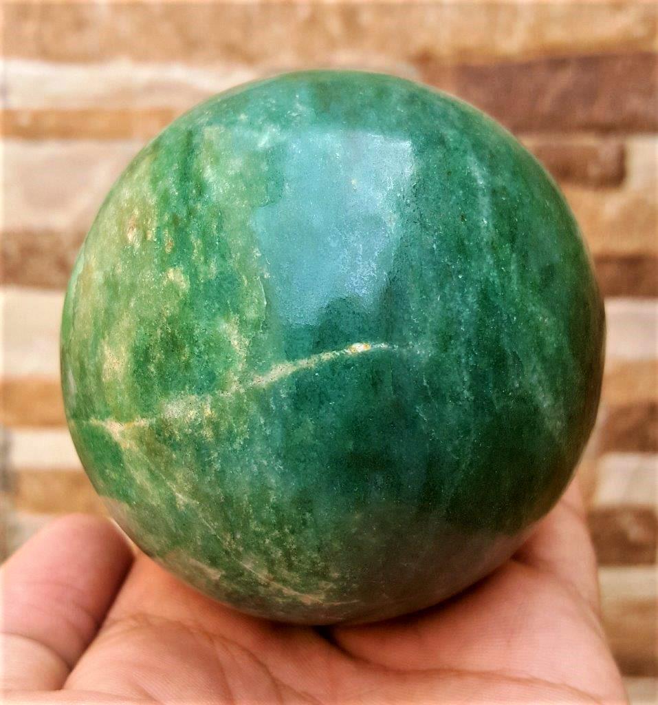 670 Grams Natural Jade Healing Sphere - Diameter 76 mm (1 of 7)
