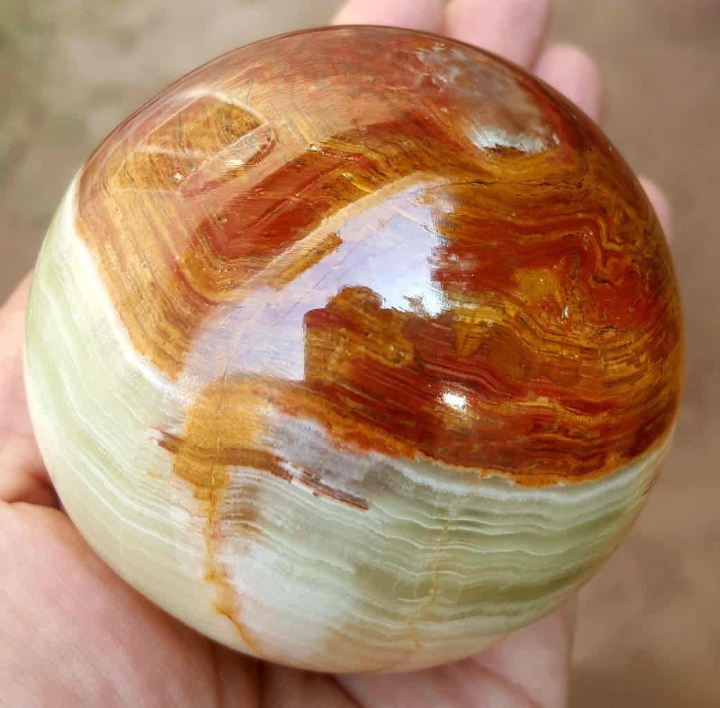 574 Grams Beautiful Onix Sphere -Diameter-73 mm (1 of 5)