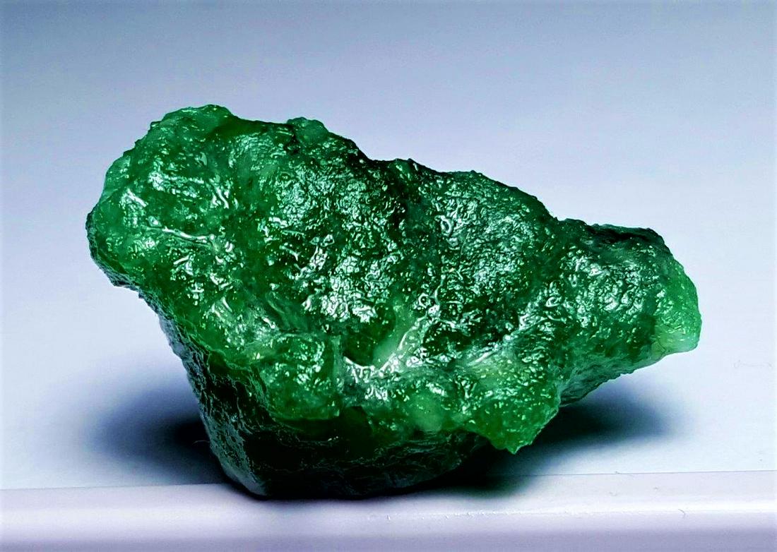 9.3 Grams Beautiful Natural Emerald Specimen (1 of 5)
